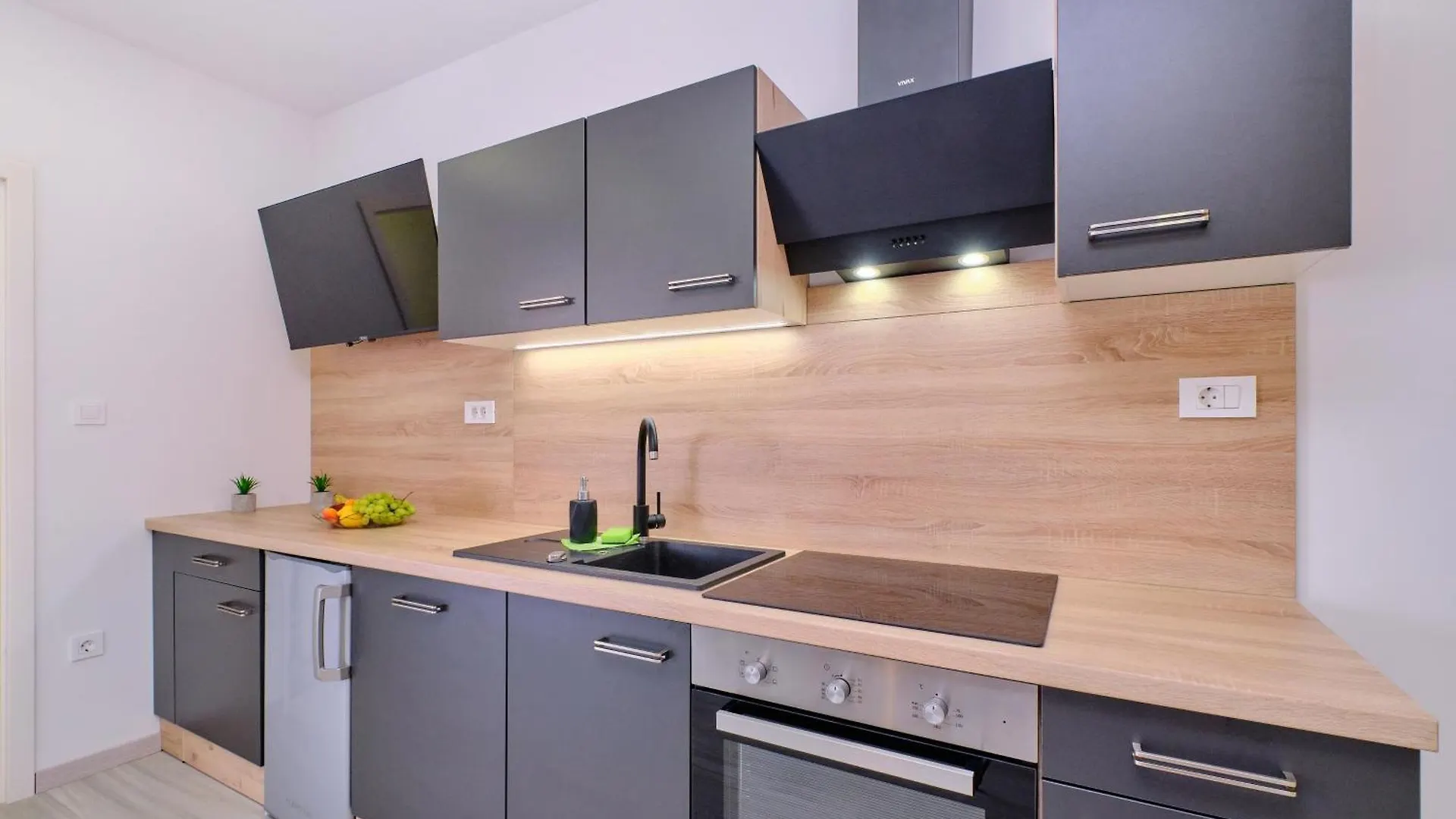 Apartments With A Parking Space Losinj, Losinj - 21417 Mali Losinj 0*,