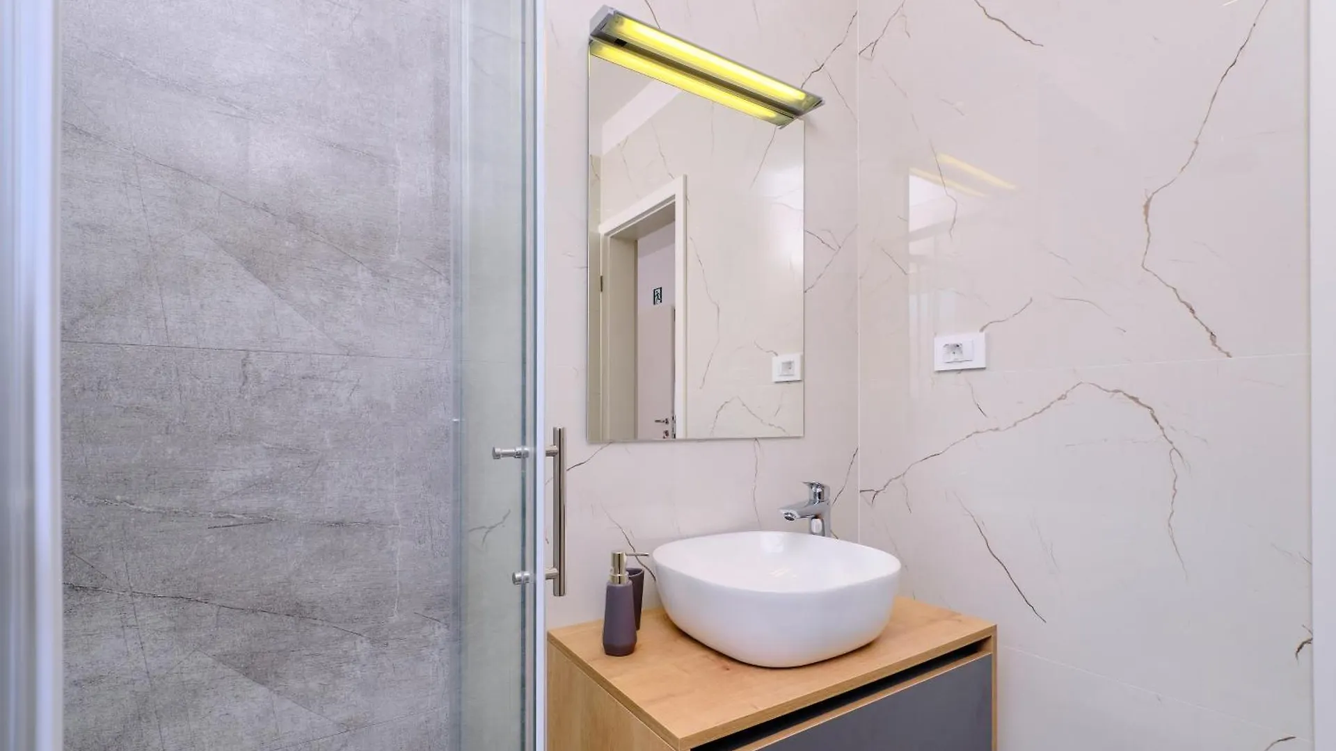 Apartments With A Parking Space Losinj, Losinj - 21417 Mali Losinj