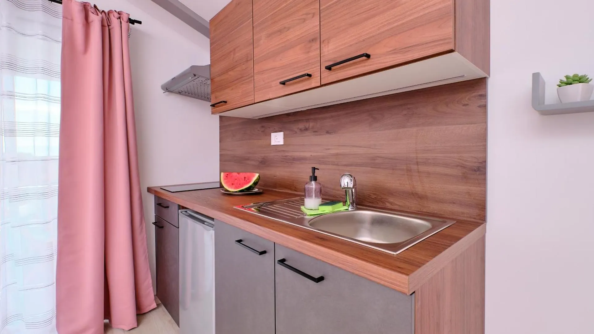 Apartments With A Parking Space Losinj, Losinj - 21417 Mali Losinj