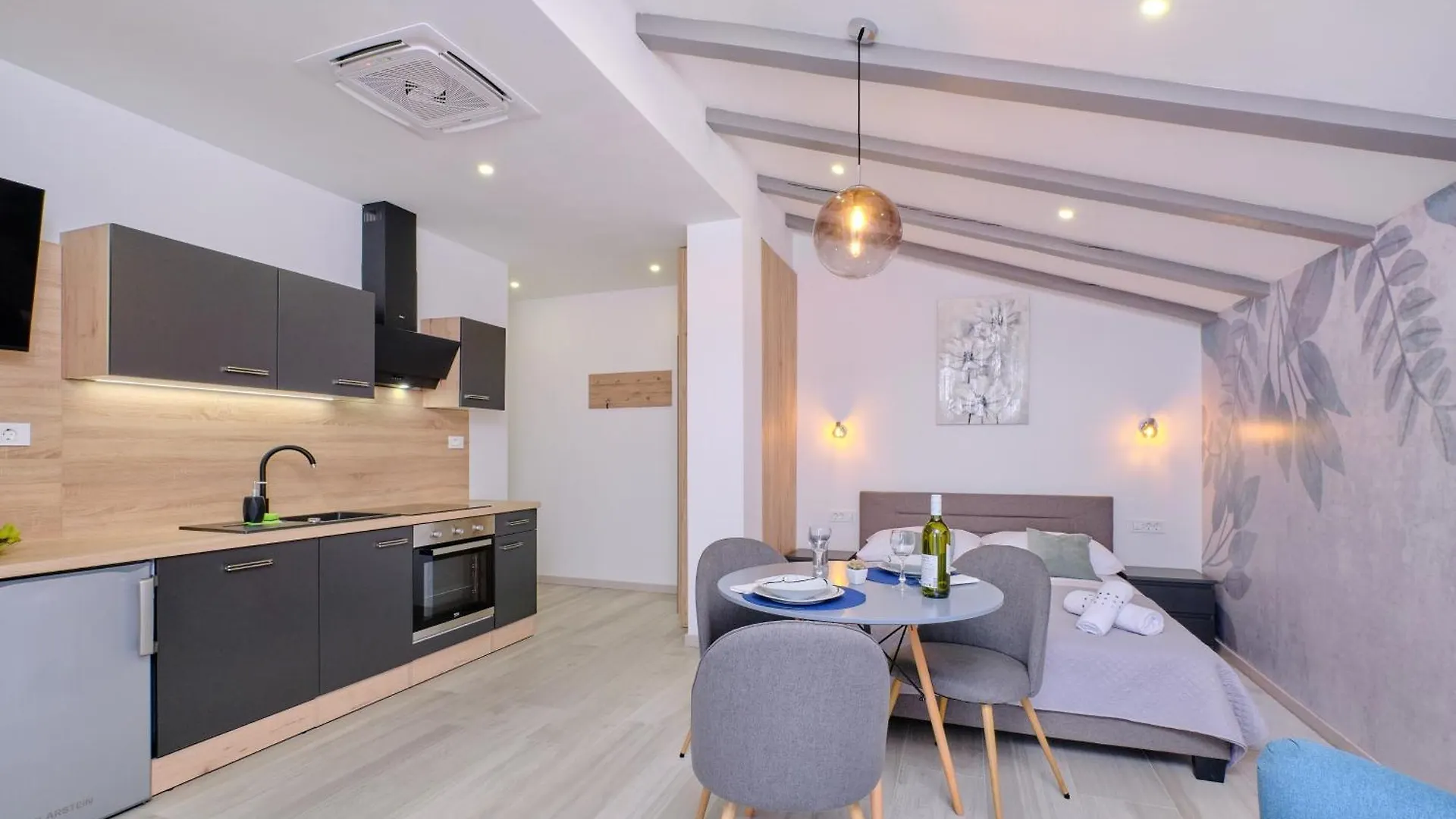 Apartments With A Parking Space Losinj, Losinj - 21417 Mali Losinj 0*,  Croatia